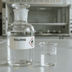 تولوئن (Toluene) چیست و چه کاربردهایی دارد؟